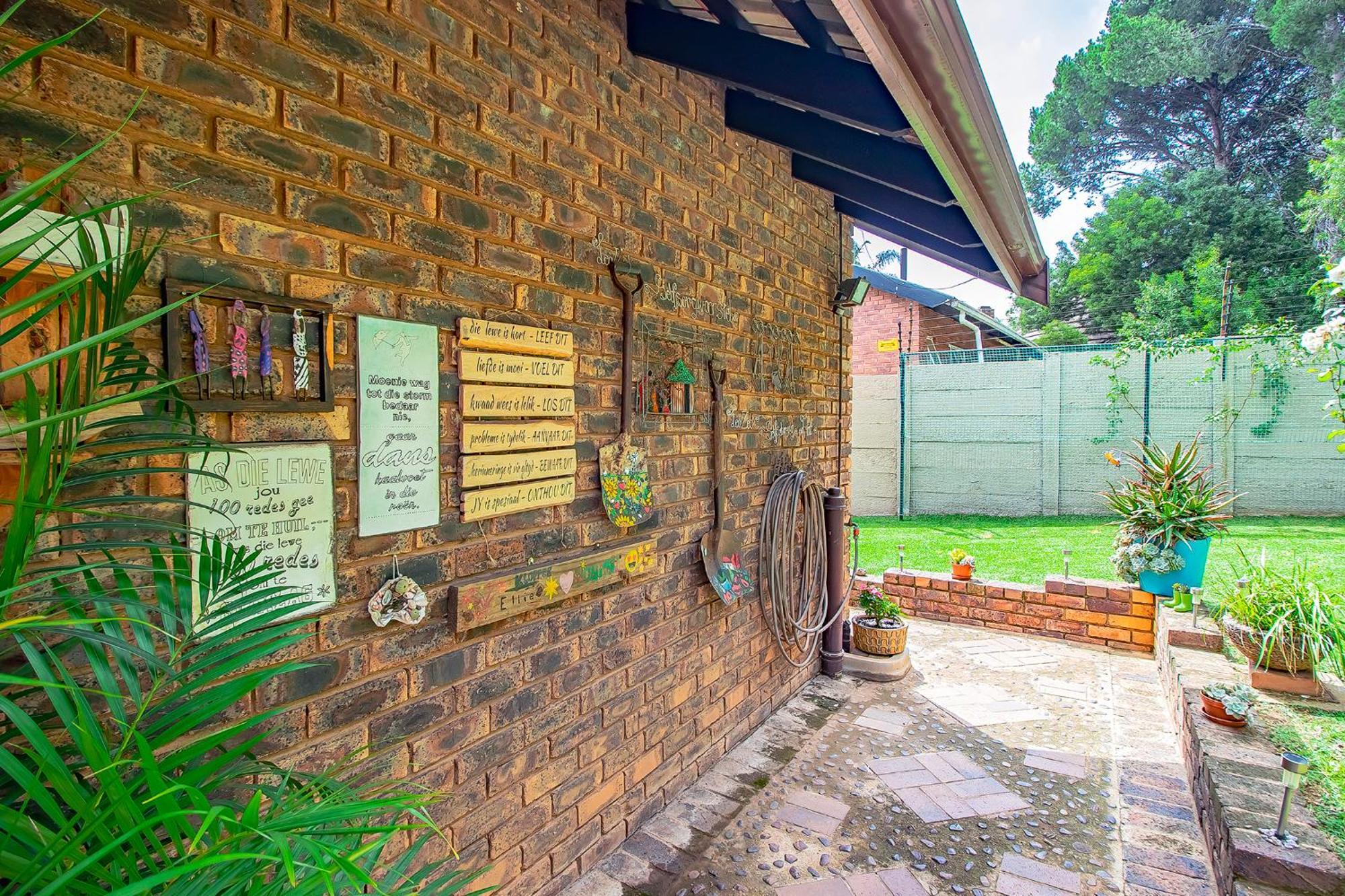 Leozet Self Catering Apartment Pretoria-Noord Eksteriør billede