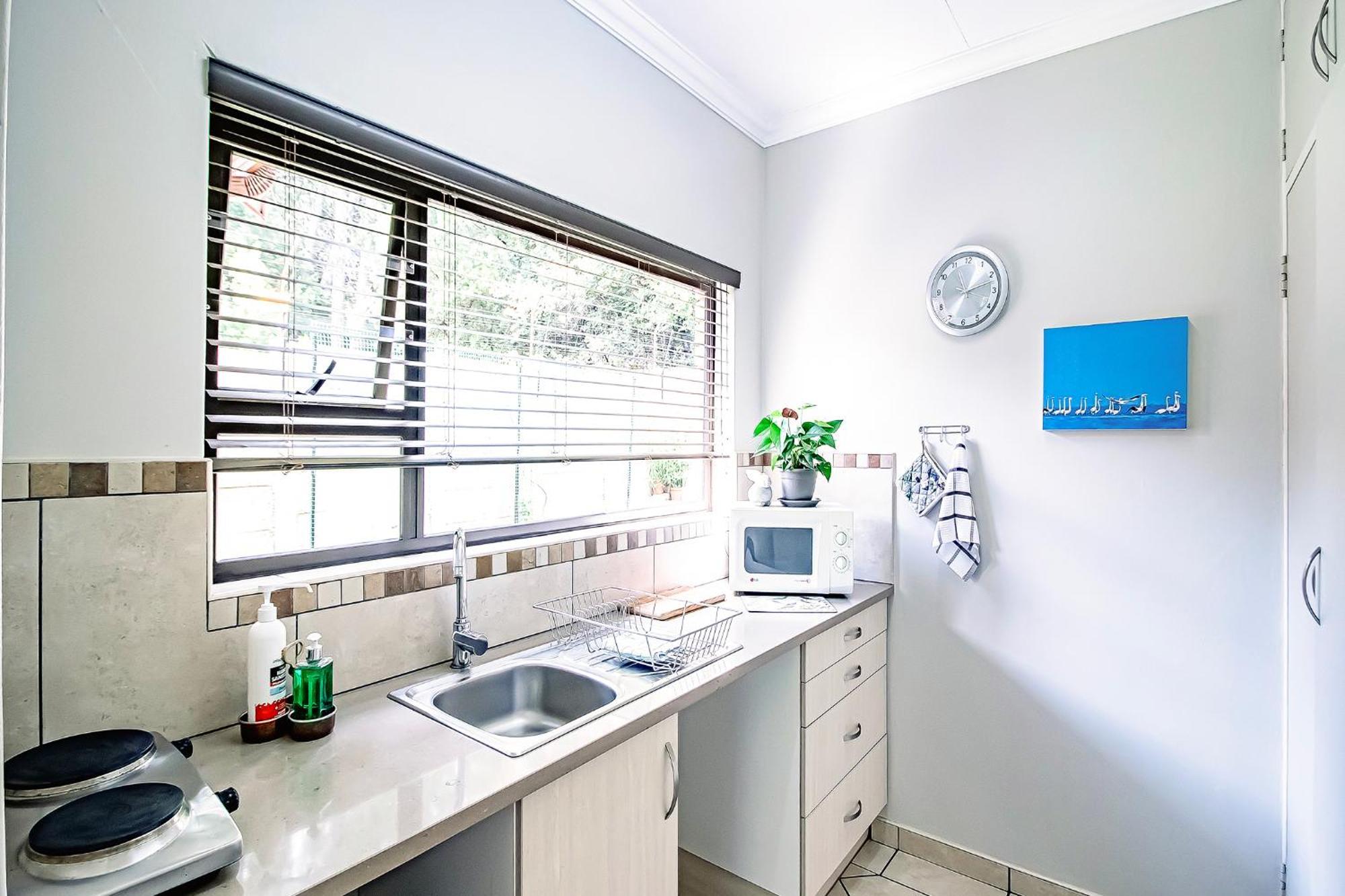 Leozet Self Catering Apartment Pretoria-Noord Eksteriør billede
